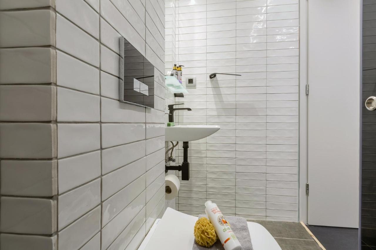 Отель Loc Hospitality Urban Den Corfu  Экстерьер фото